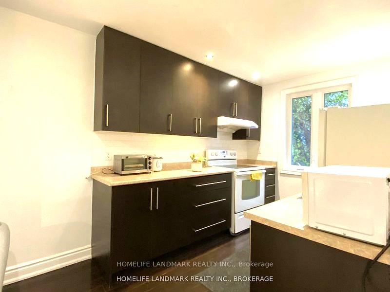 Photo 8 of Unit 2nd, 57 Glenside Avenue, Toronto, Greenwood-Coxwell — HOMEH