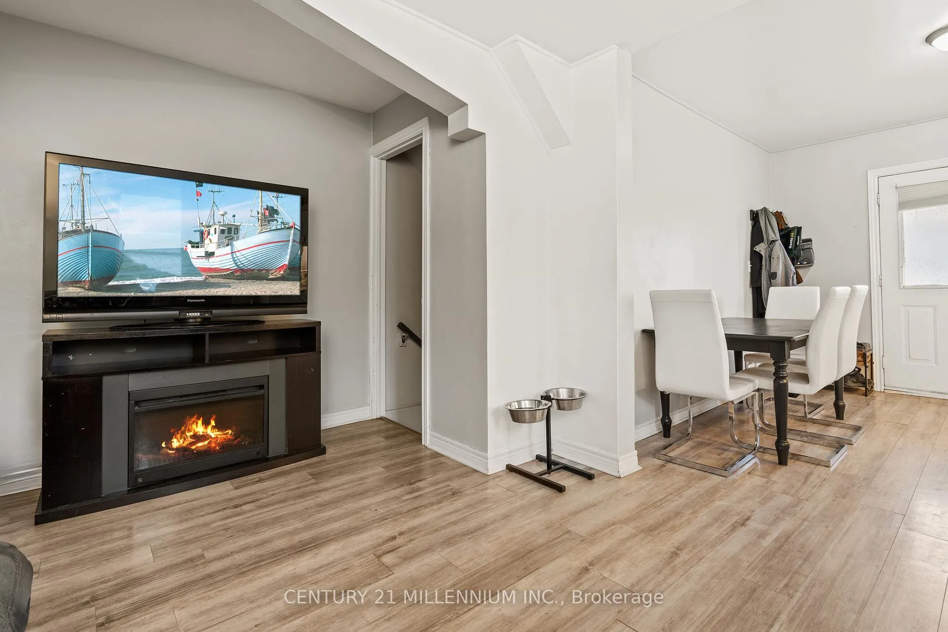 Photo 5 of 207 Beaver Street, Thorold, Allanburg/Thorold South — HOMEH