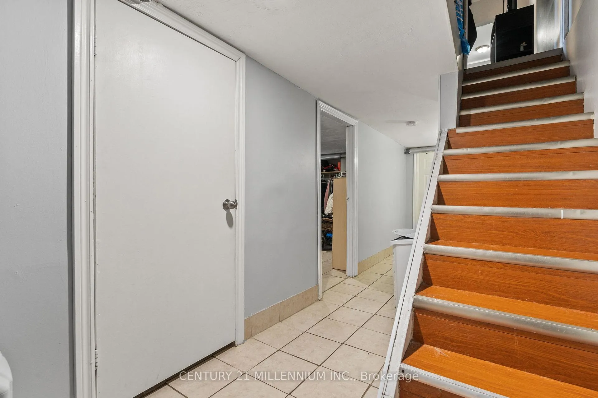 Photo 11 of 207 Beaver Street, Thorold, Allanburg/Thorold South — HOMEH