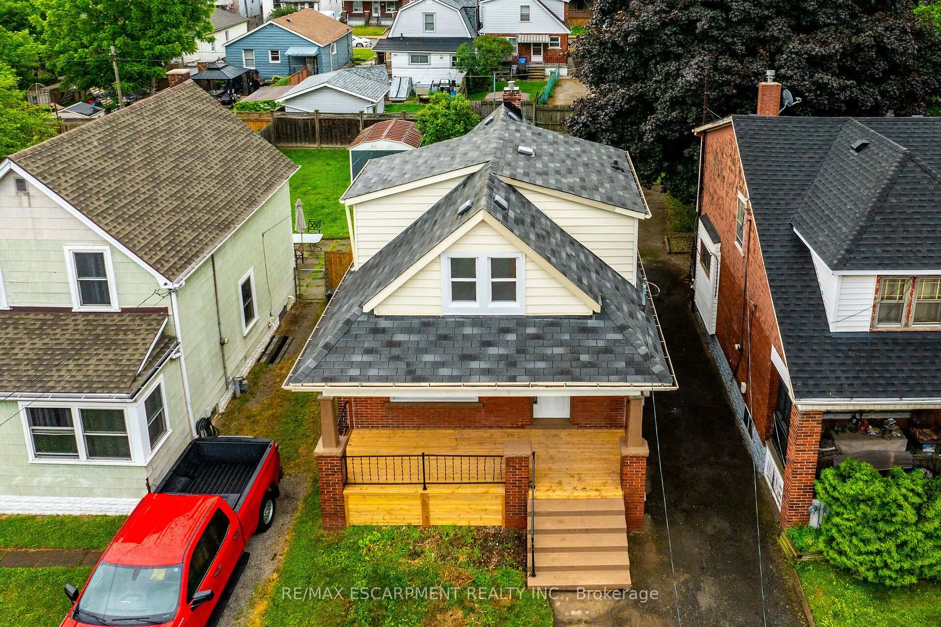 Photo 6 of 20 Crosthwaite Avenue N, Hamilton, Homeside — HOMEH