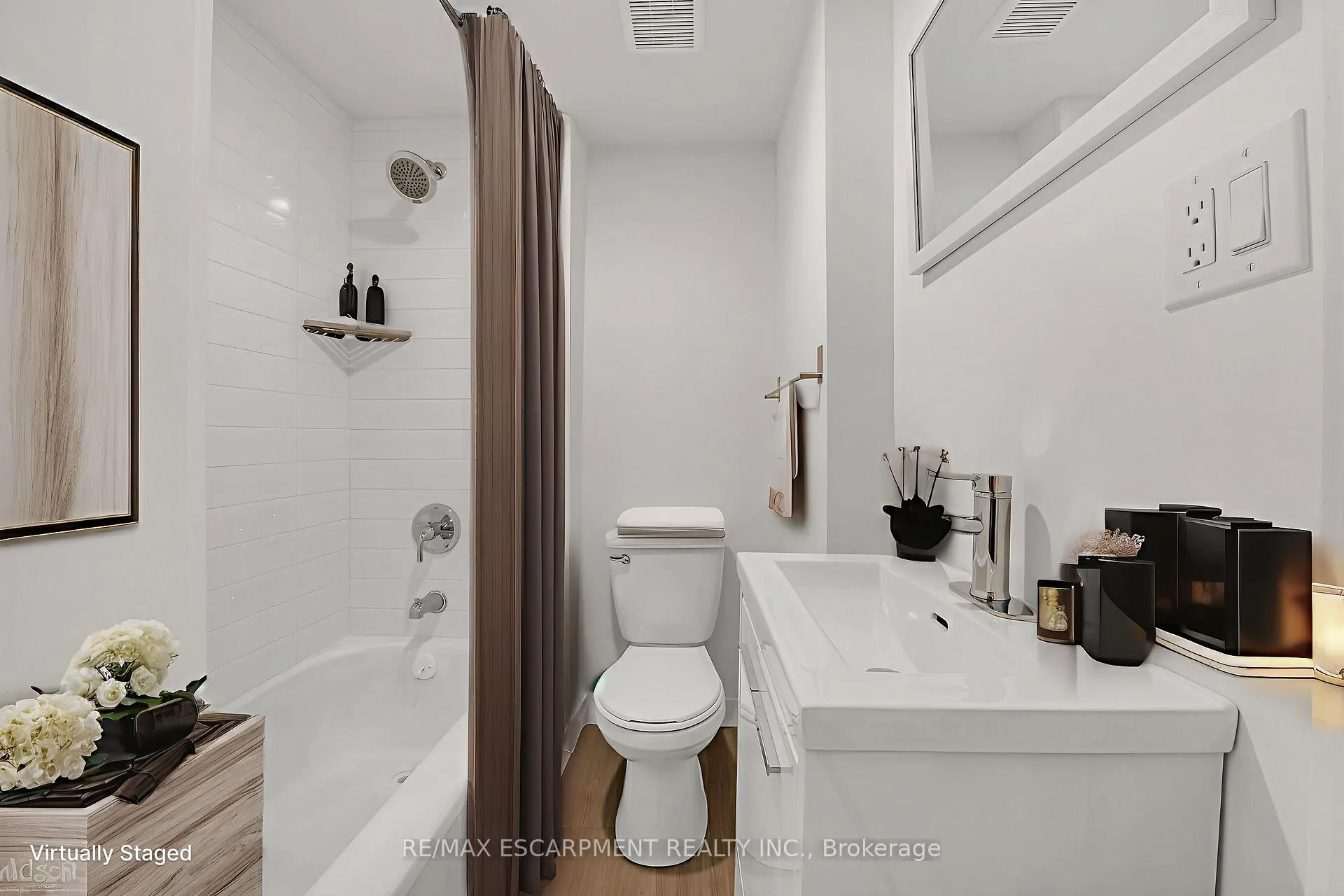 Photo 26 of 20 Crosthwaite Avenue N, Hamilton, Homeside — HOMEH