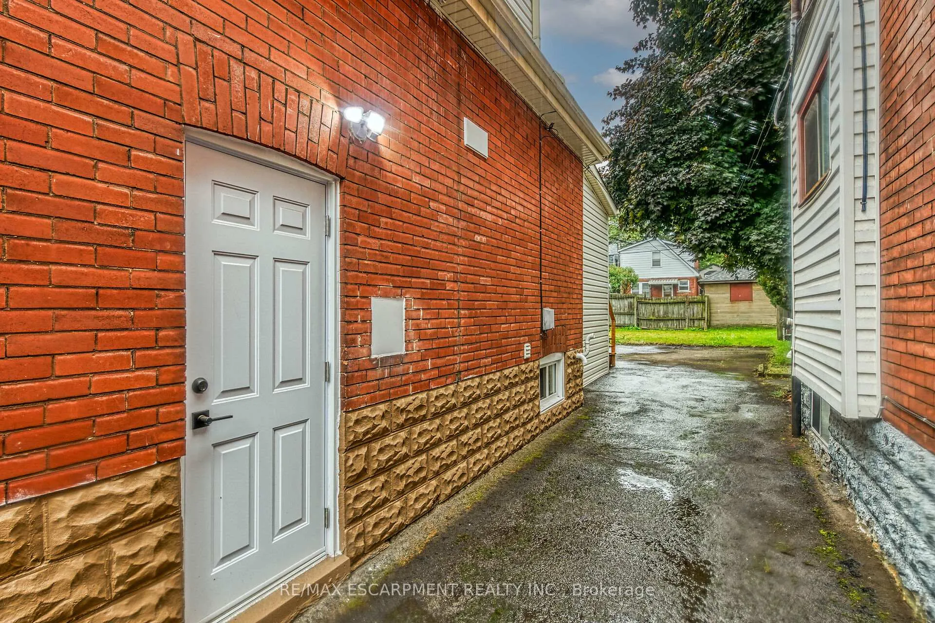 Photo 34 of 20 Crosthwaite Avenue N, Hamilton, Homeside — HOMEH