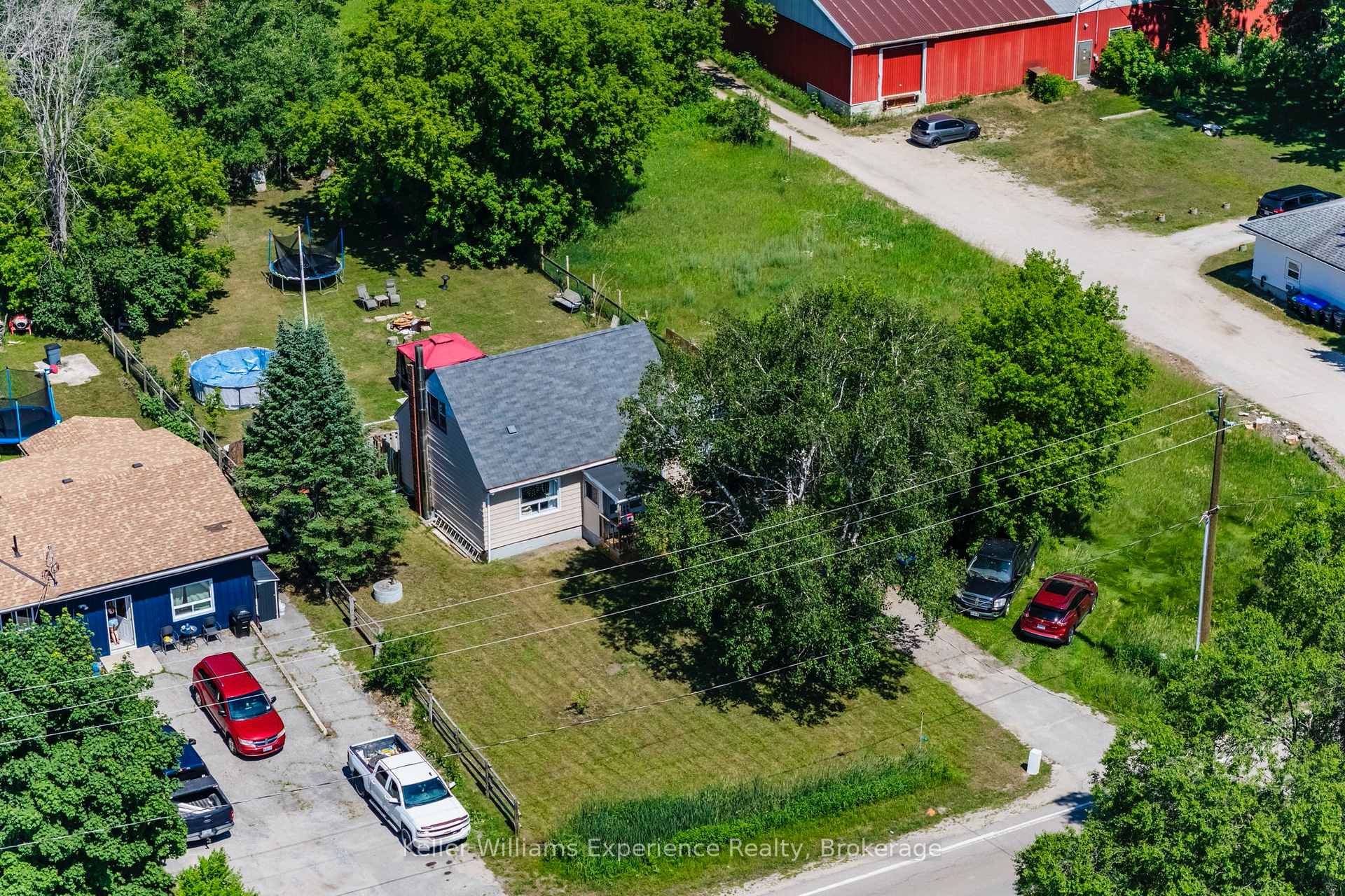 Photo 2 of 2849 Old Fort Road, Tay, Rural Tay — HOMEH
