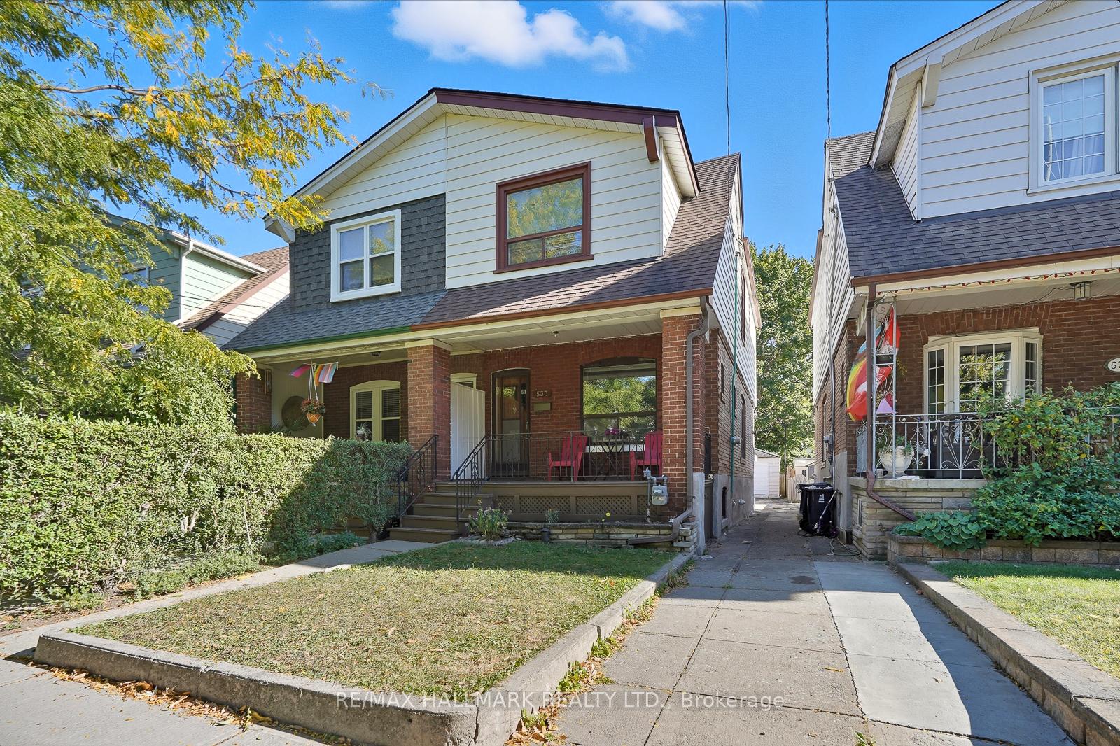 Photo 3 of 533 Milverton Boulevard, Toronto, Danforth — HOMEH