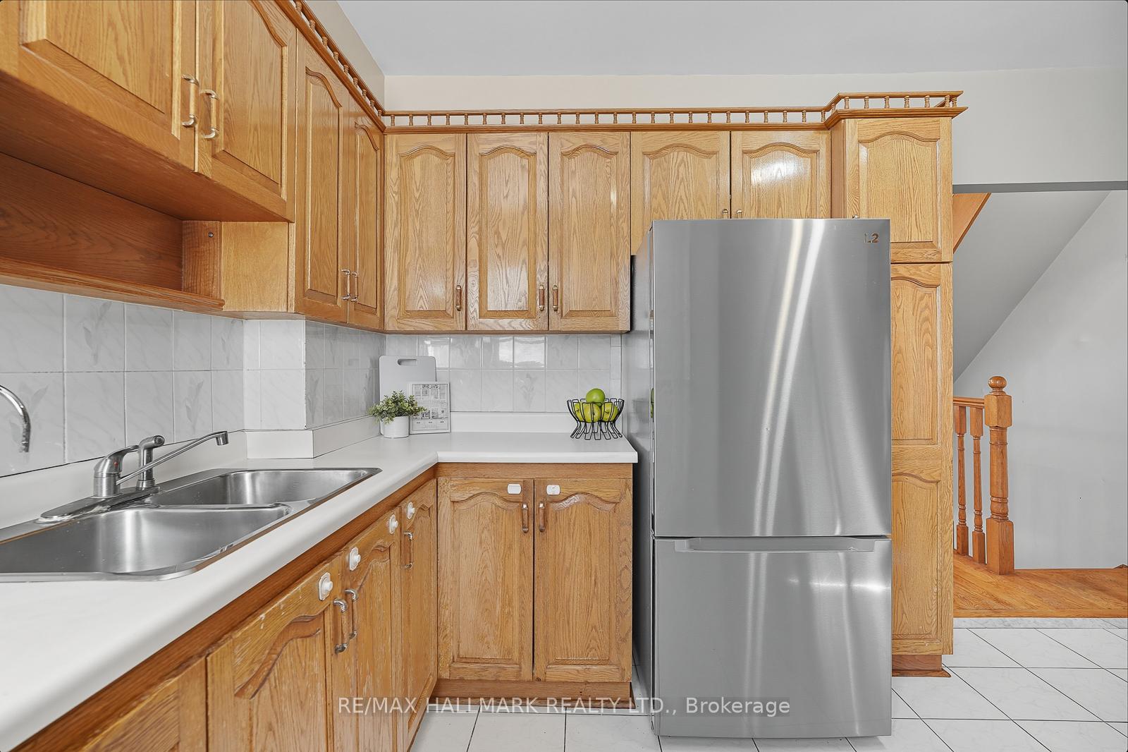 Photo 16 of 533 Milverton Boulevard, Toronto, Danforth — HOMEH