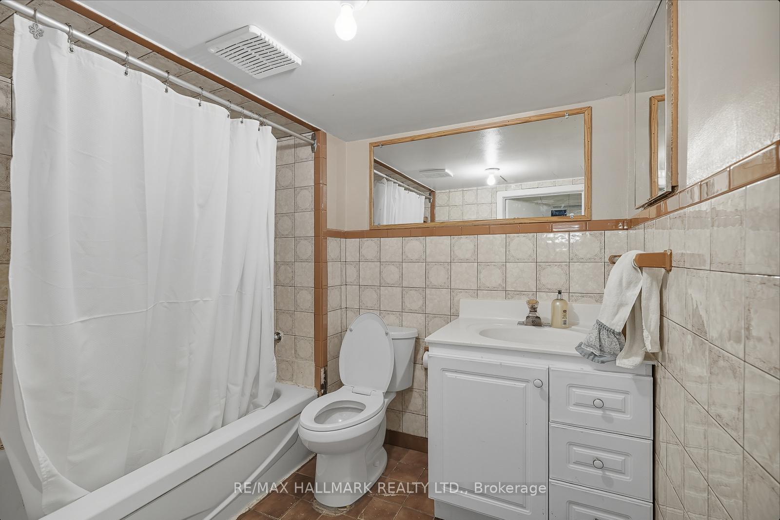 Photo 36 of 533 Milverton Boulevard, Toronto, Danforth — HOMEH