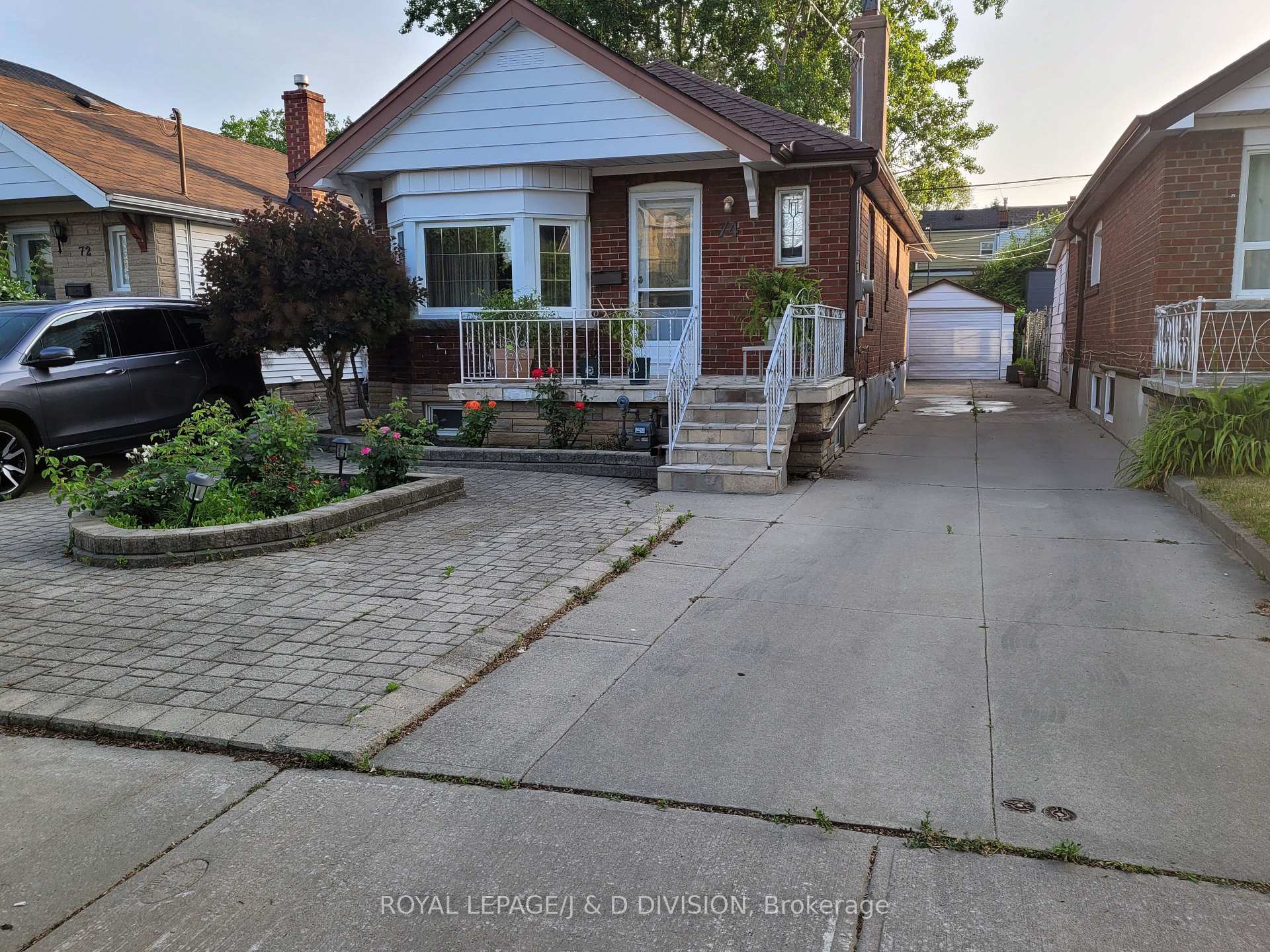 Front of Unit Basement A, 74 Inwood Avenue