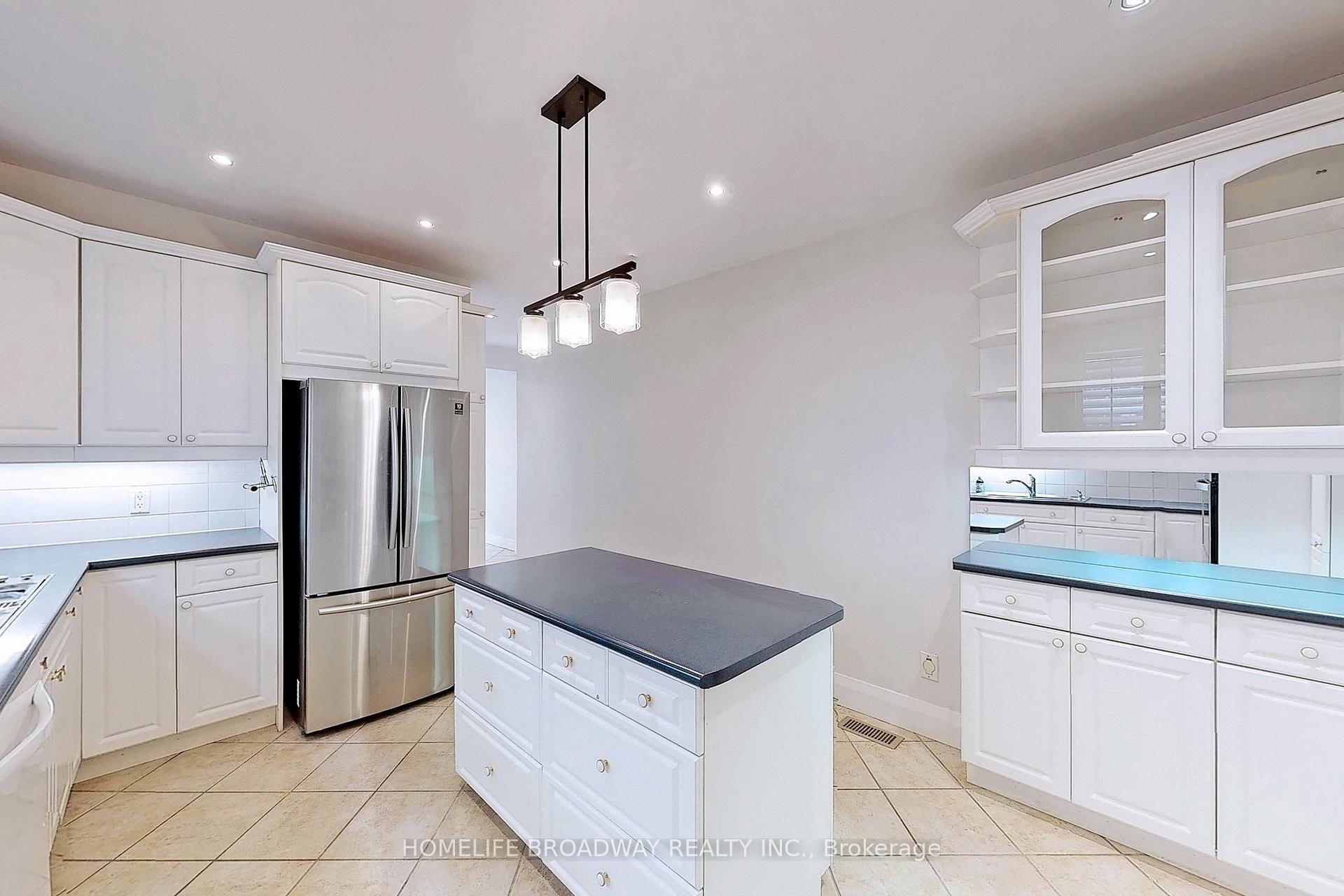 Photo 7 of Unit Main, 3 Hillholm Road, Toronto, Forest Hill South — HOMEH