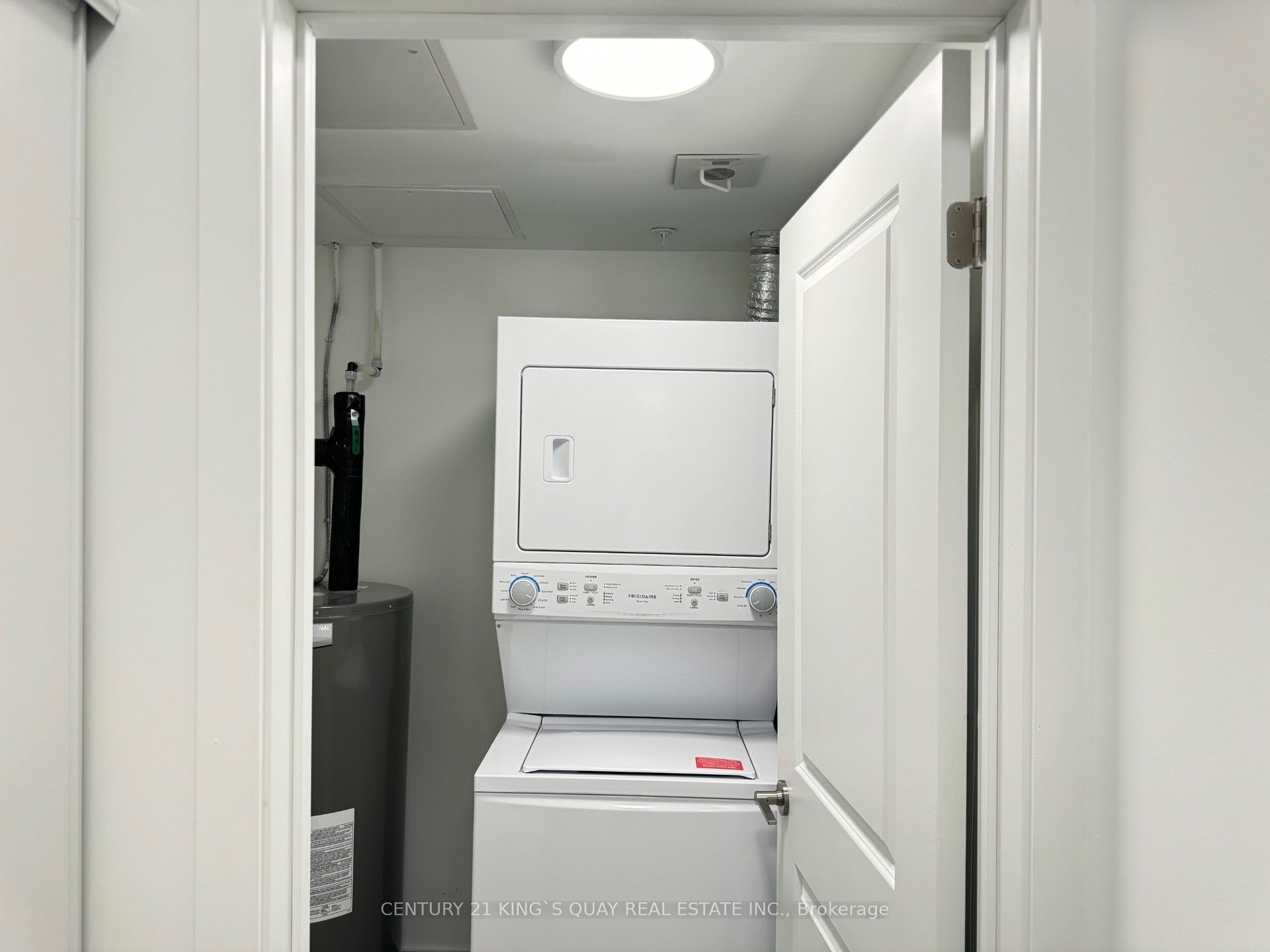 Photo 36 of Unit 405, 385 Arctic Red Drive, Oshawa, Windfields — HOMEH