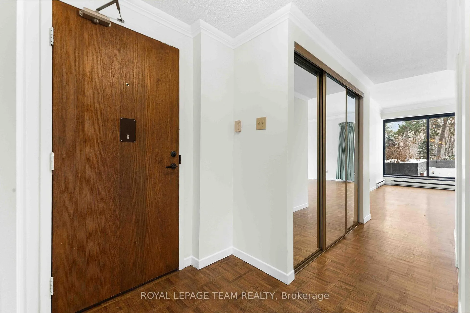 Photo 7 of Unit 101, 20 The Driveway Drive, Ottawa, Ottawa Centre/Golden Triangle — HOMEH
