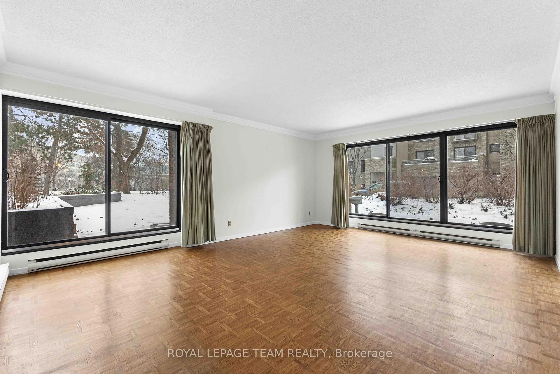 Photo 10 of Unit 101, 20 The Driveway Drive, Ottawa, Ottawa Centre/Golden Triangle — HOMEH