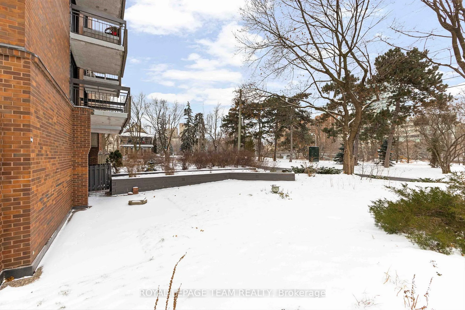 Photo 27 of Unit 101, 20 The Driveway Drive, Ottawa, Ottawa Centre/Golden Triangle — HOMEH