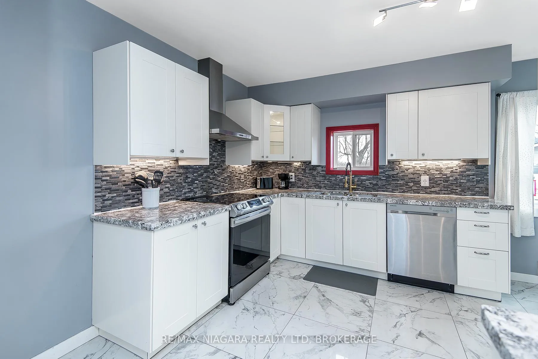 Photo 8 of 92 Hodgkins Avenue, Thorold, Rolling Meadows — HOMEH