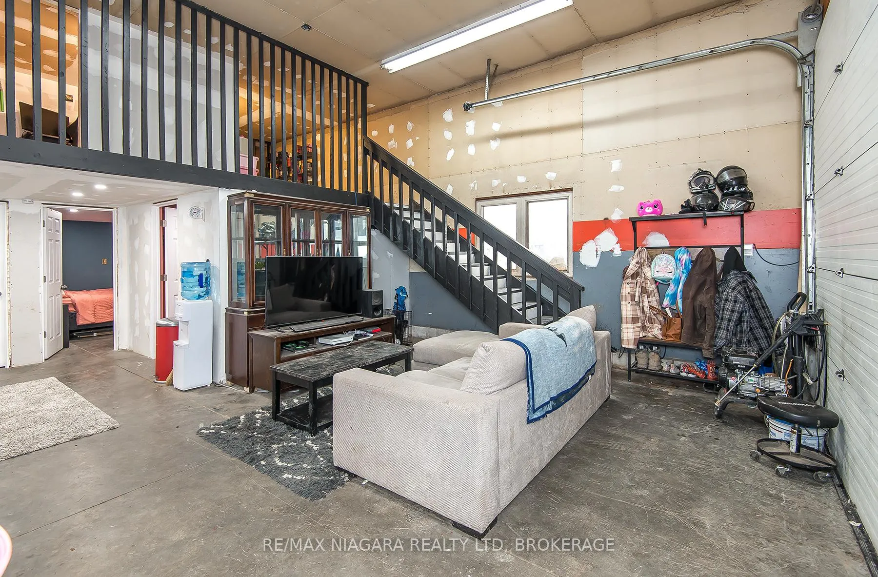 Photo 33 of 92 Hodgkins Avenue, Thorold, Rolling Meadows — HOMEH
