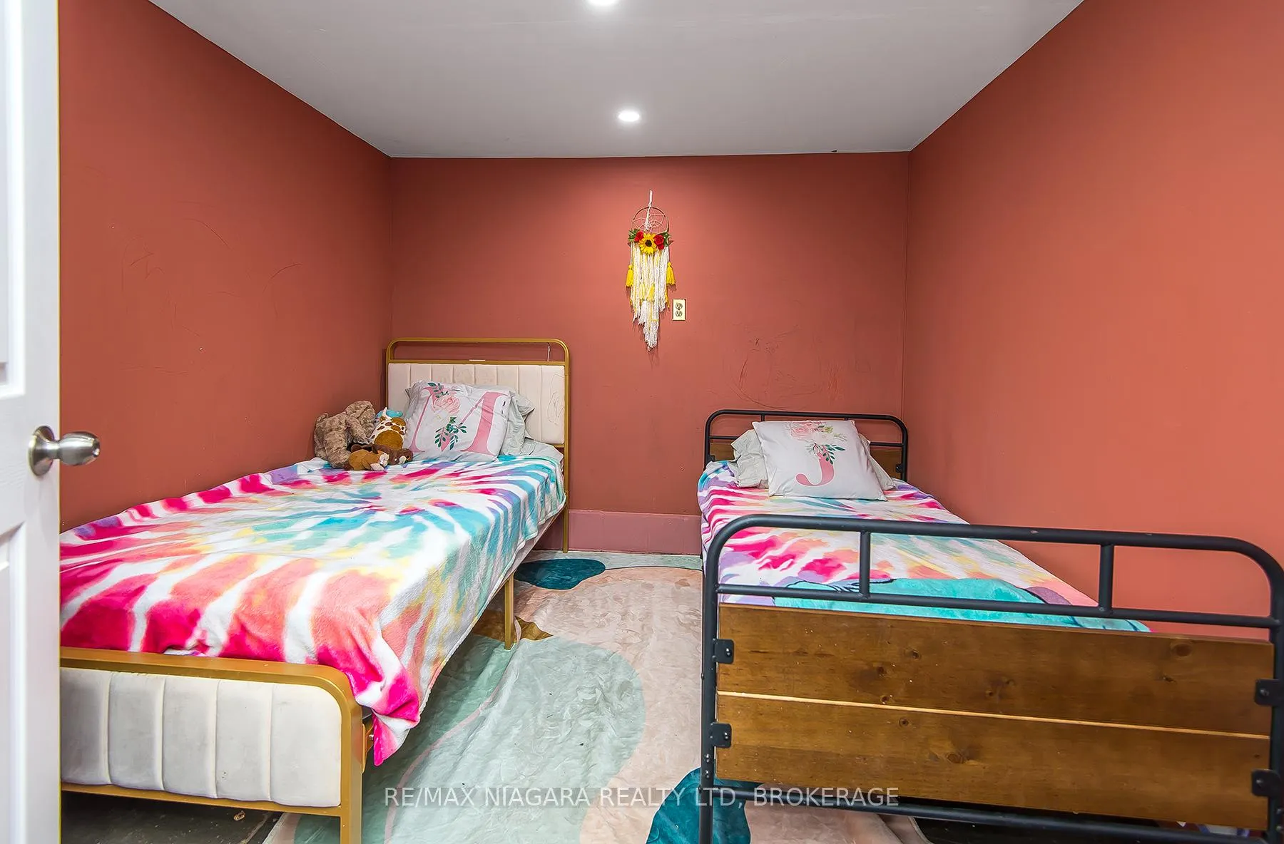 Photo 34 of 92 Hodgkins Avenue, Thorold, Rolling Meadows — HOMEH