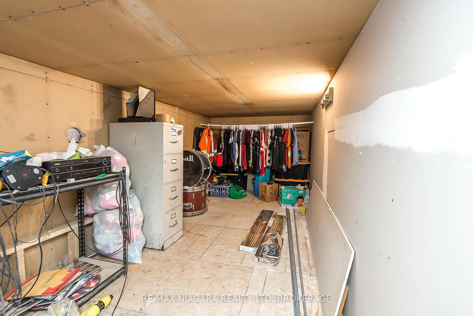 Photo 39 of 92 Hodgkins Avenue, Thorold, Rolling Meadows — HOMEH