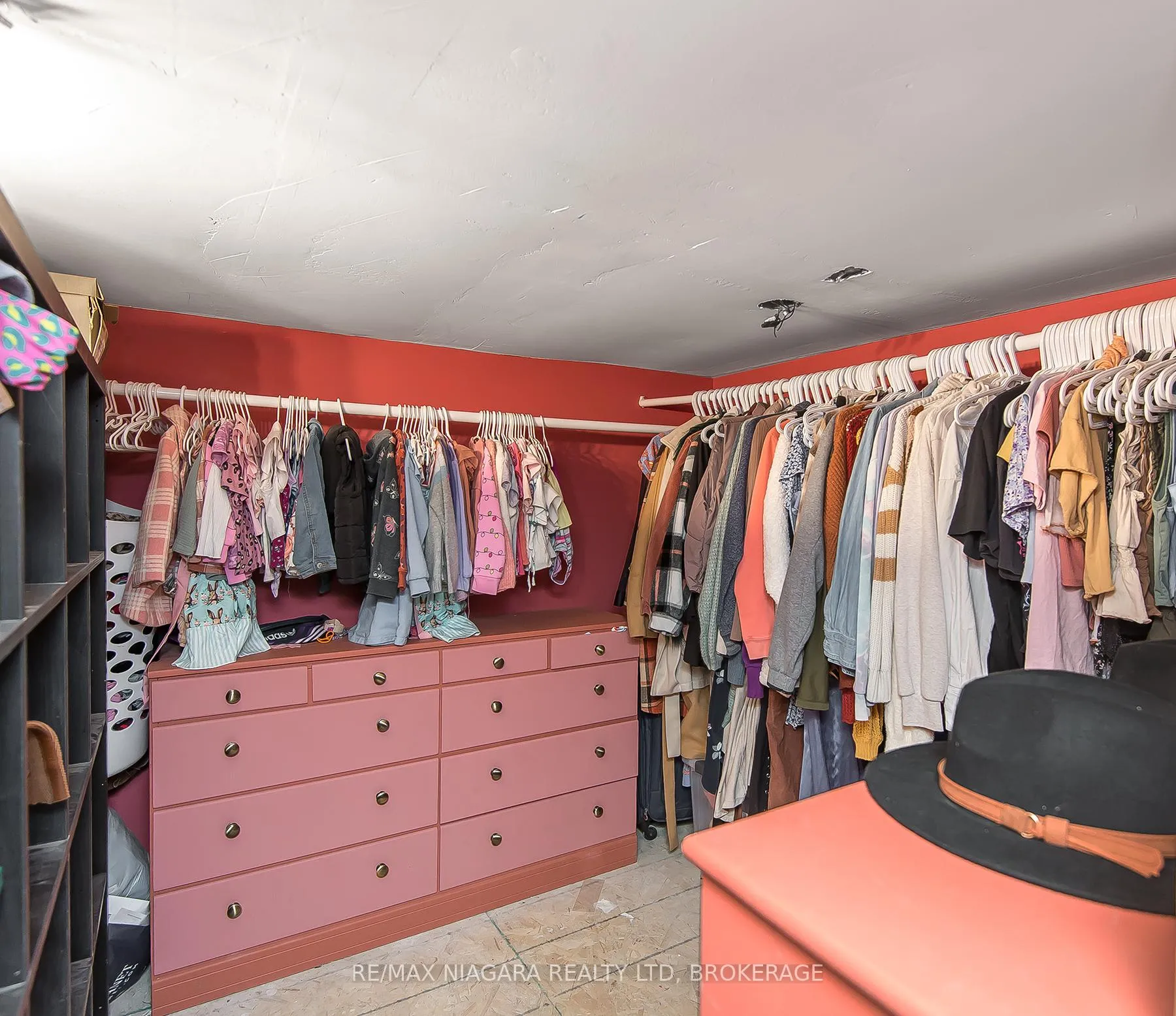 Photo 40 of 92 Hodgkins Avenue, Thorold, Rolling Meadows — HOMEH