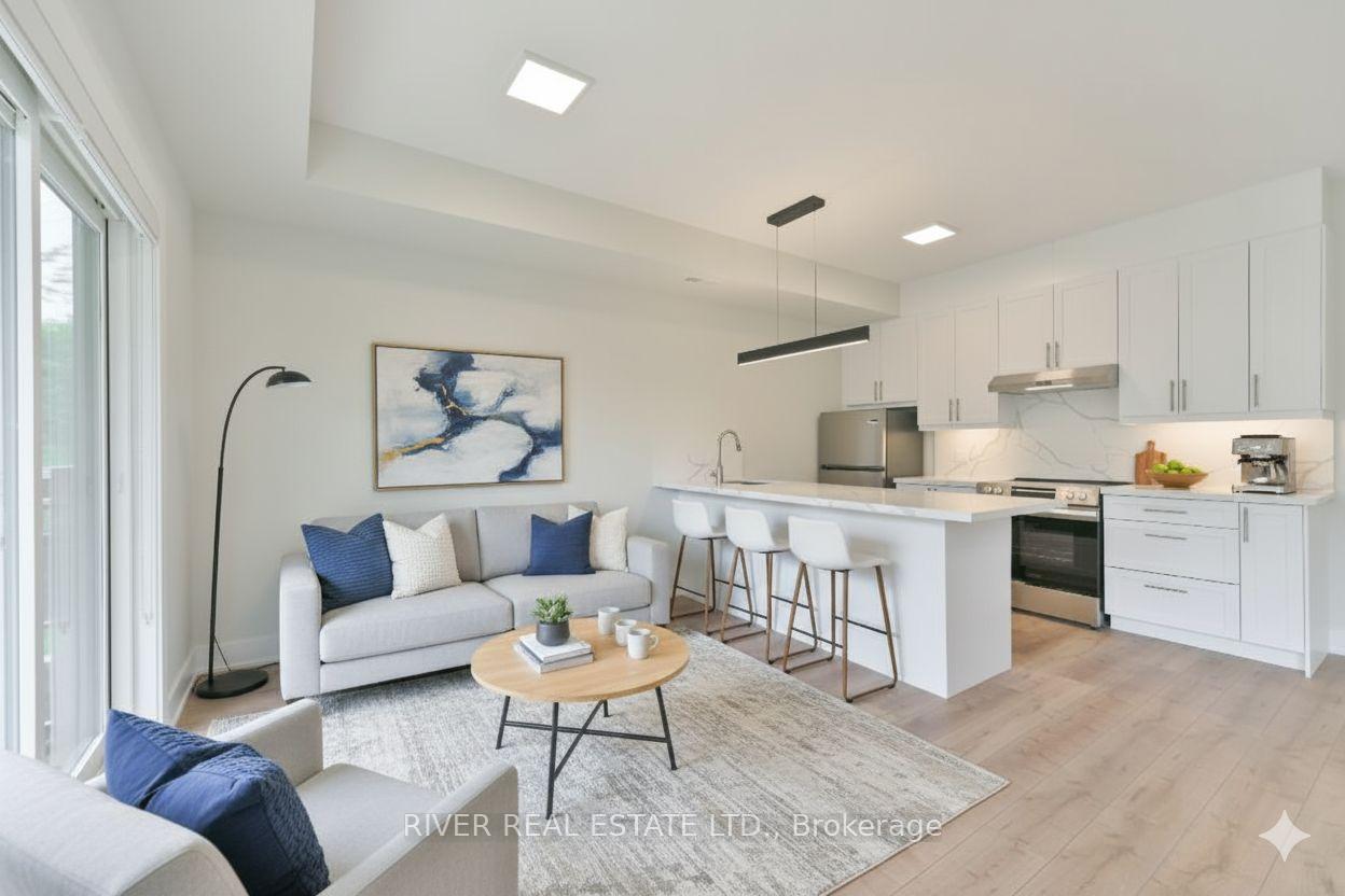 Front of Unit 2, 2420 Gerrard Street E