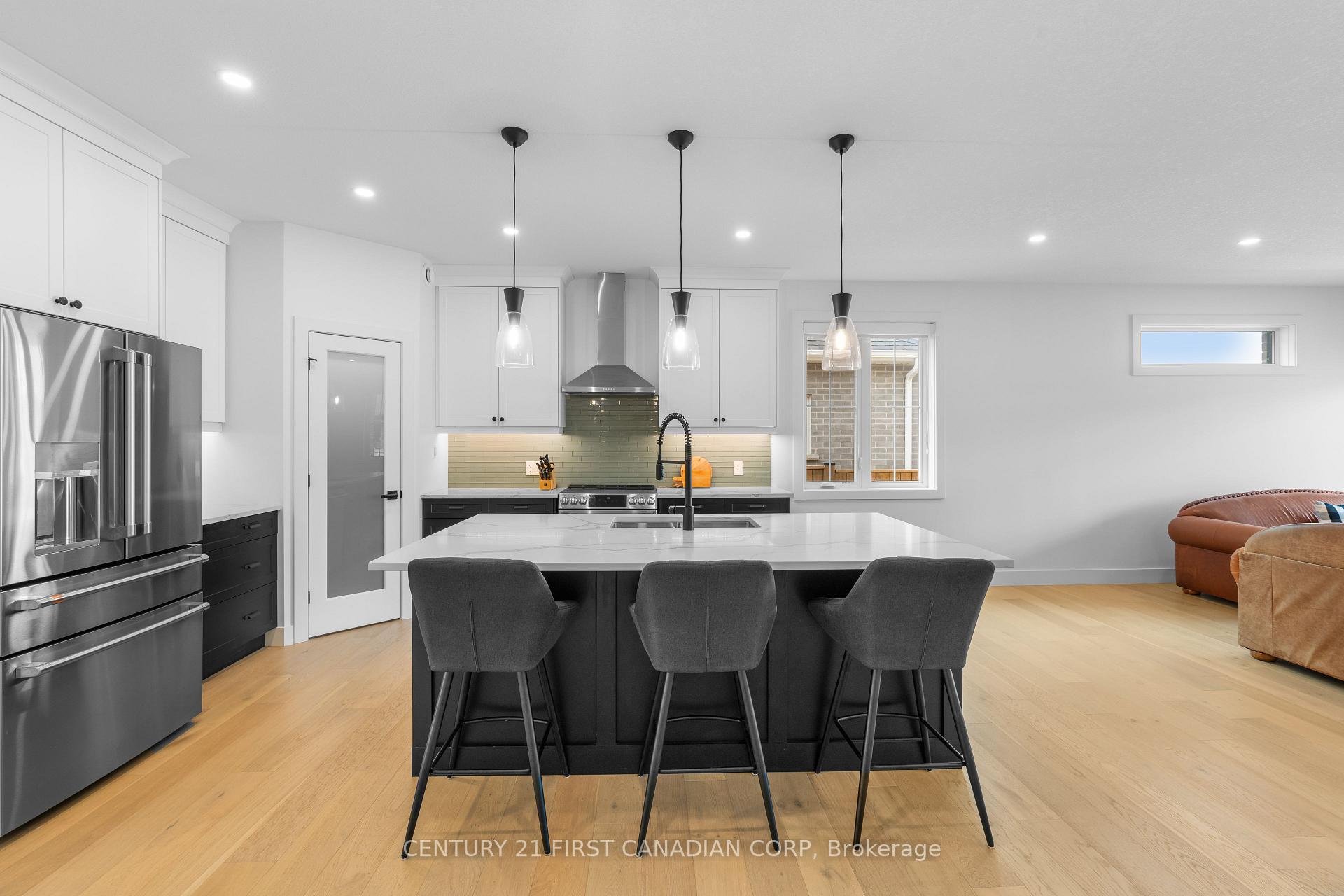 Photo 9 of 104 Foxborough Place, Thames Centre, Thorndale — HOMEH