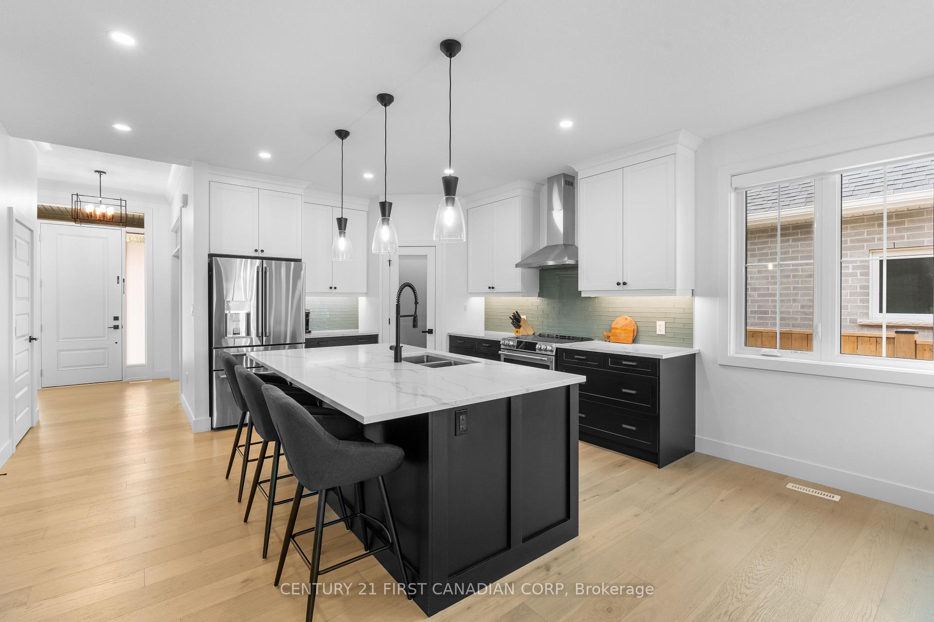 Photo 10 of 104 Foxborough Place, Thames Centre, Thorndale — HOMEH