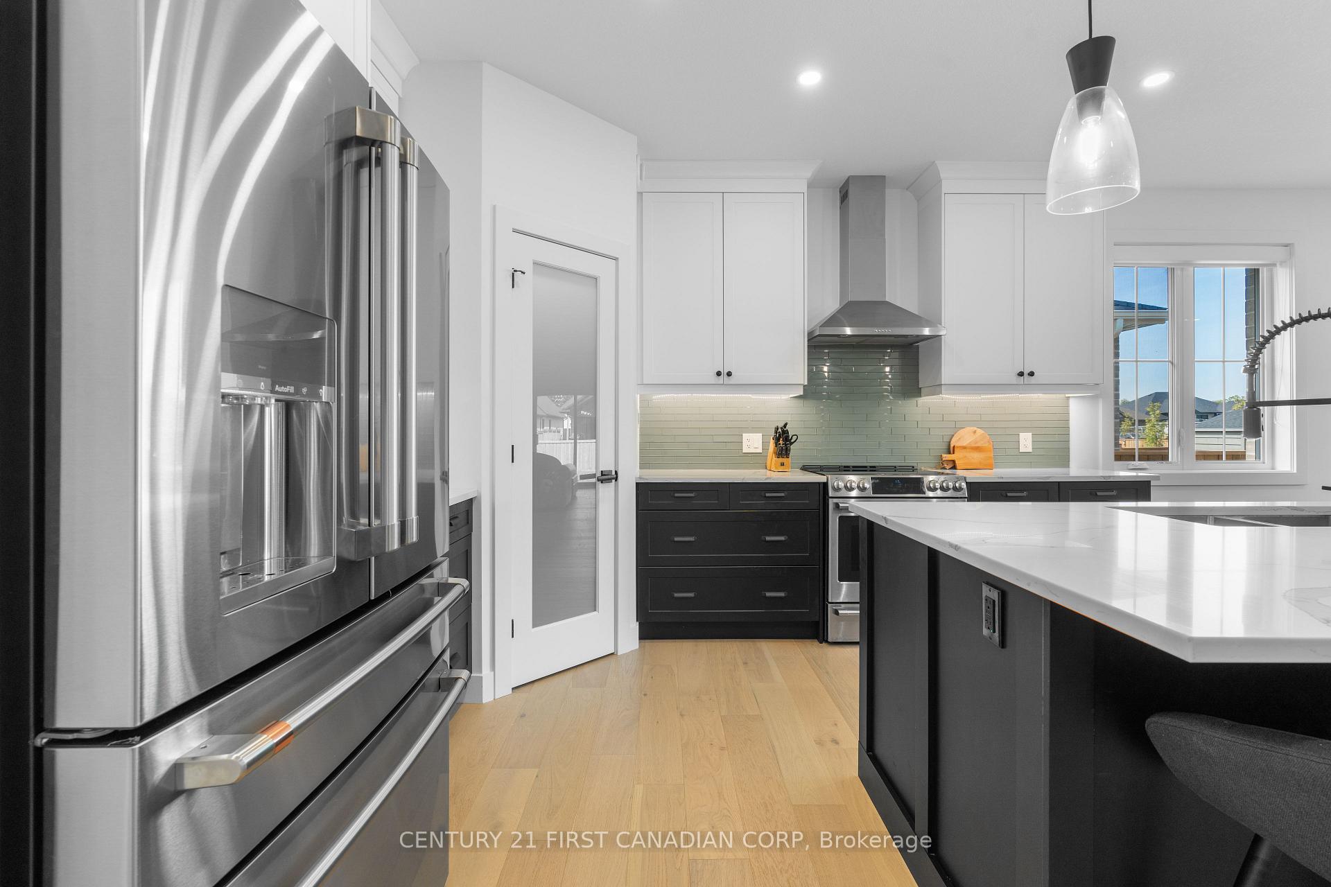 Photo 12 of 104 Foxborough Place, Thames Centre, Thorndale — HOMEH