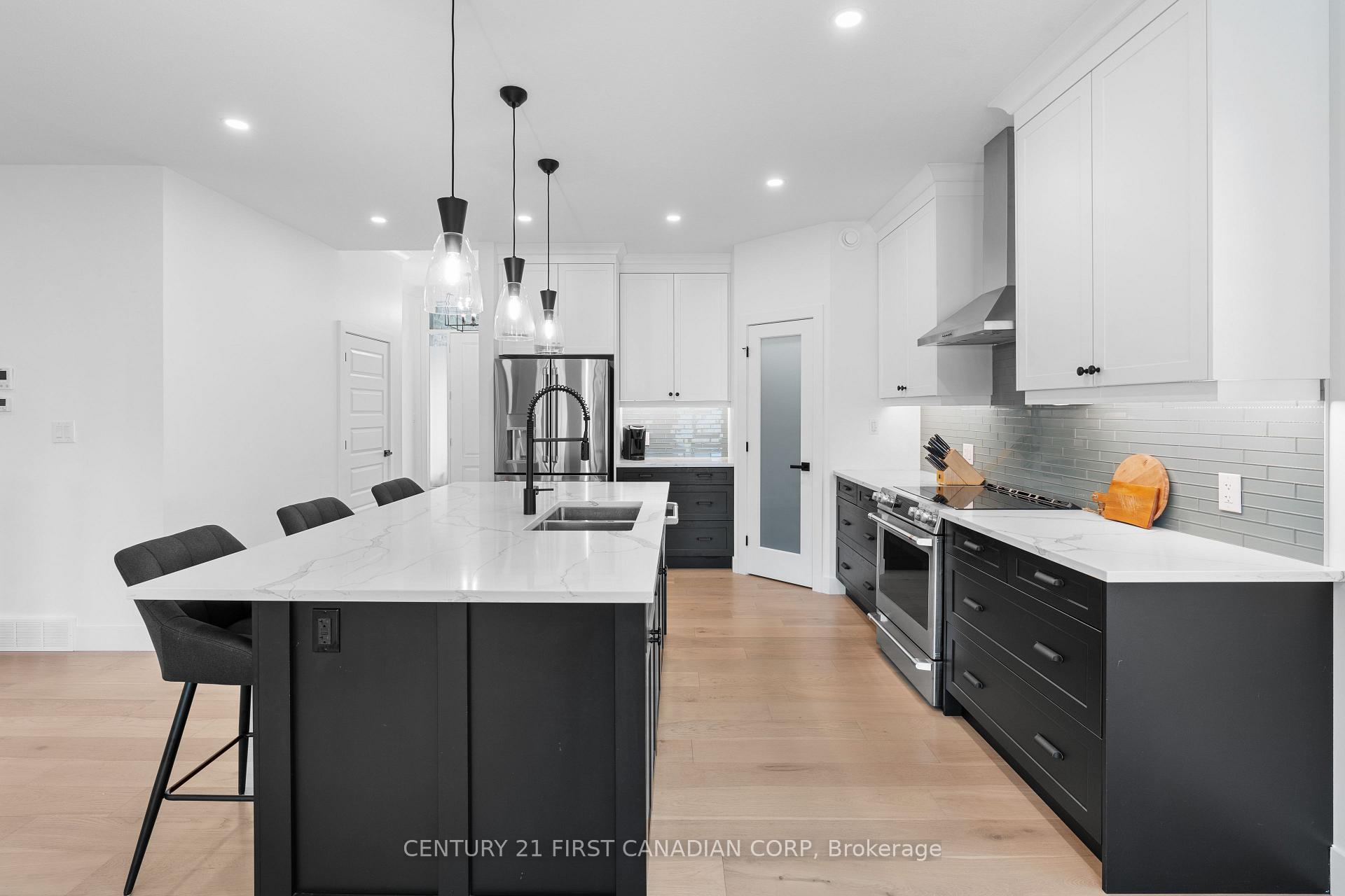 Photo 14 of 104 Foxborough Place, Thames Centre, Thorndale — HOMEH