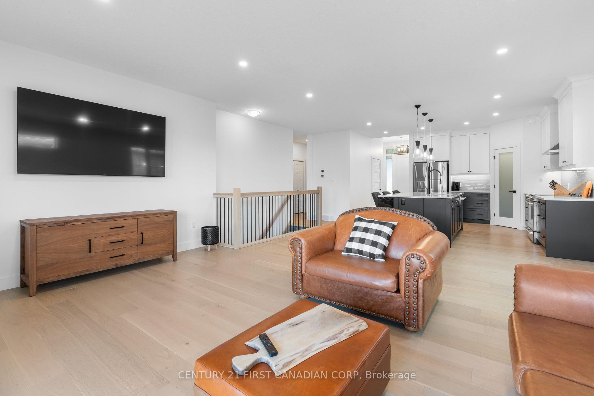 Photo 17 of 104 Foxborough Place, Thames Centre, Thorndale — HOMEH