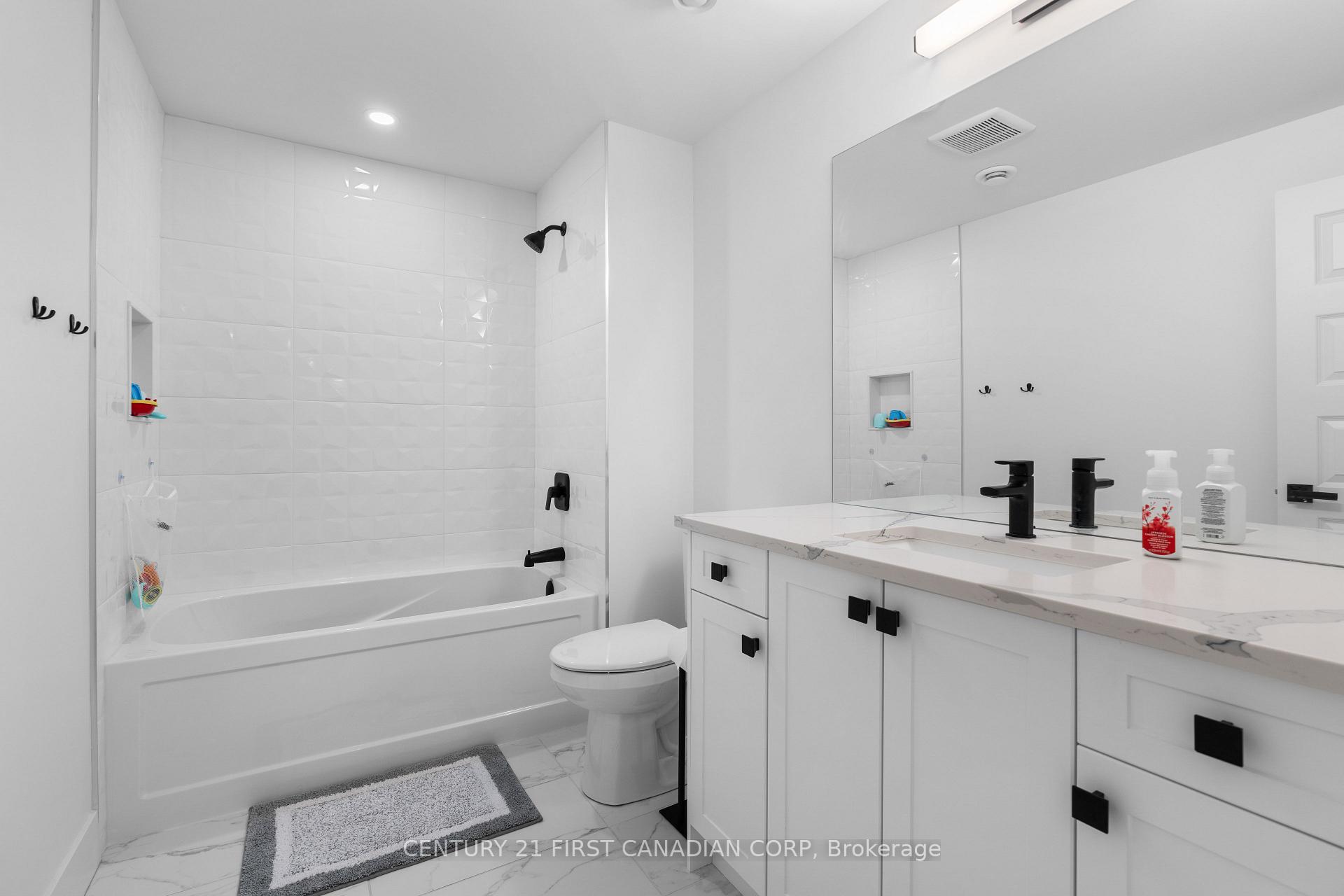 Photo 34 of 104 Foxborough Place, Thames Centre, Thorndale — HOMEH