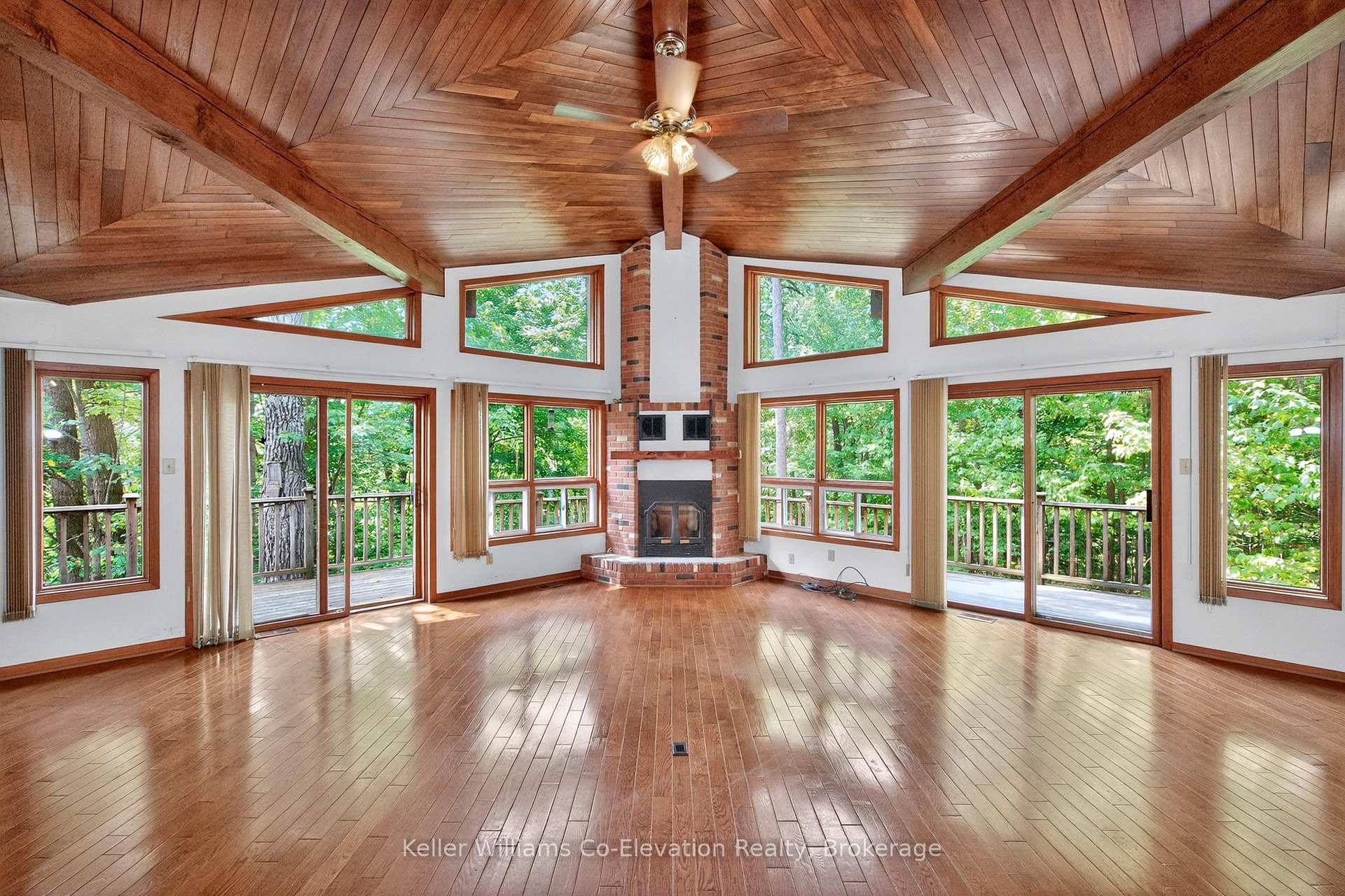 Photo 3 of 1246 Tiny Beaches Road N, Tiny, Rural Tiny — HOMEH