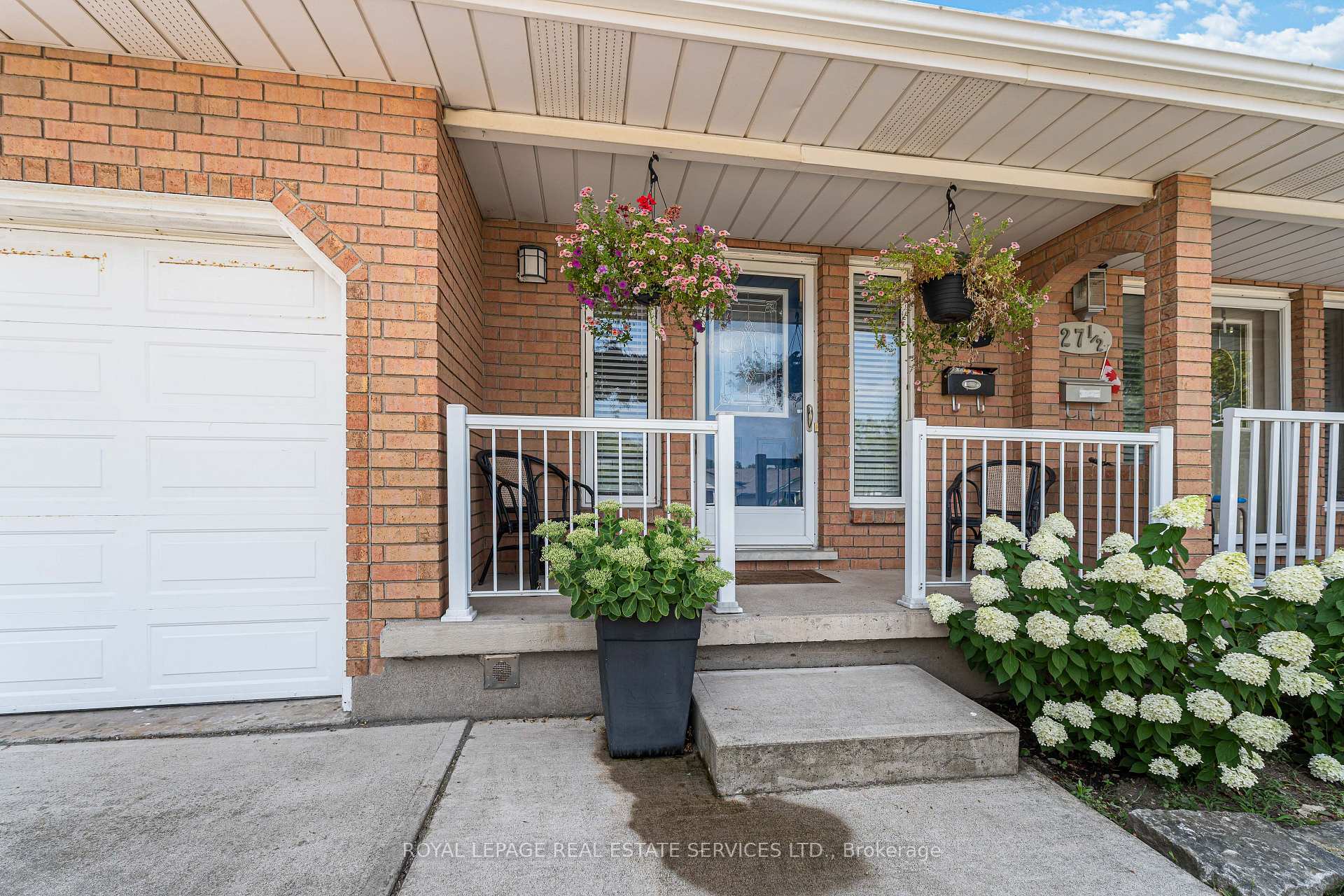 Photo 5 of 27 Cartier Drive, Thorold, Confederation Heights — HOMEH