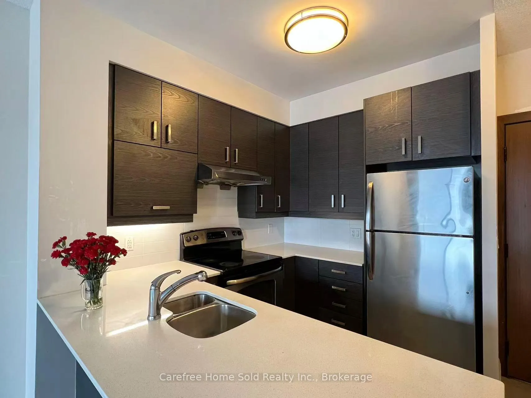 Photo 2 of Unit 525, 8228 Birchmount Road, Markham, Unionville — HOMEH