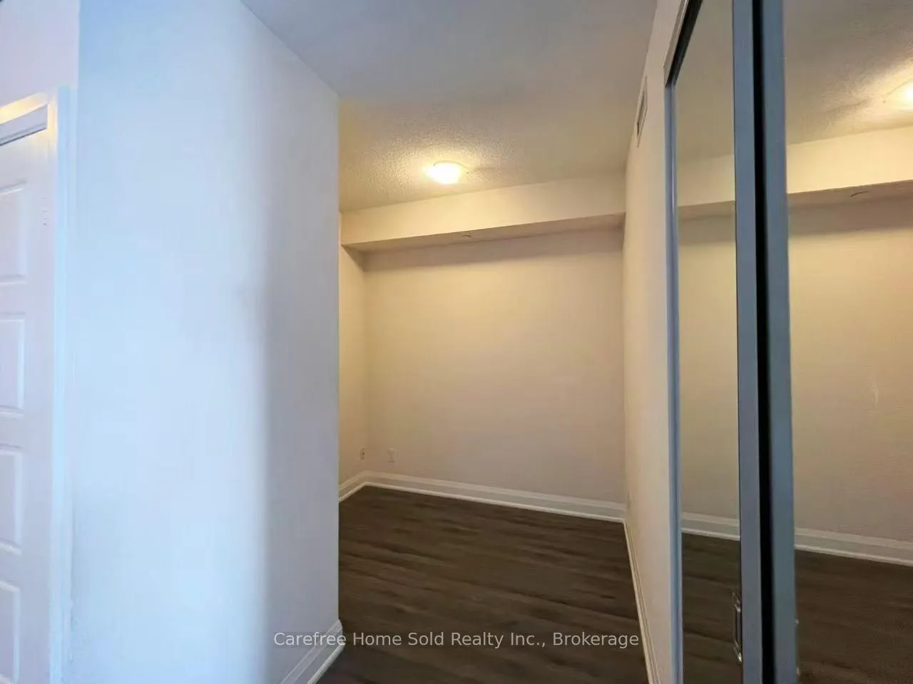 Photo 10 of Unit 525, 8228 Birchmount Road, Markham, Unionville — HOMEH