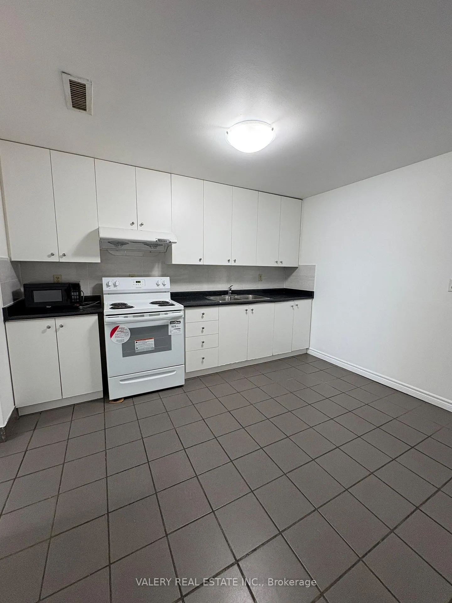 Photo 4 of Unit 2, 603 Gerrard Street E, Toronto, South Riverdale — HOMEH
