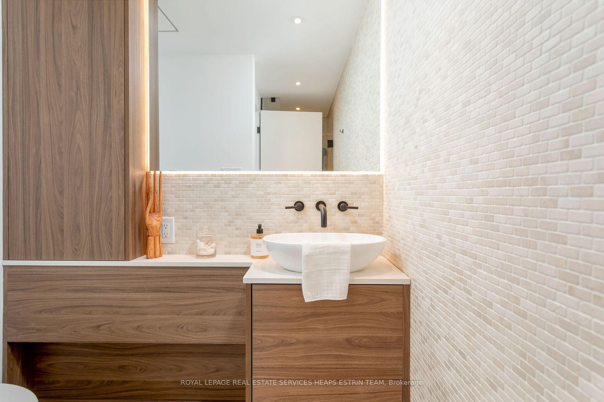 Photo 11 of 100 Sumach Street, Toronto, Regent Park — HOMEH