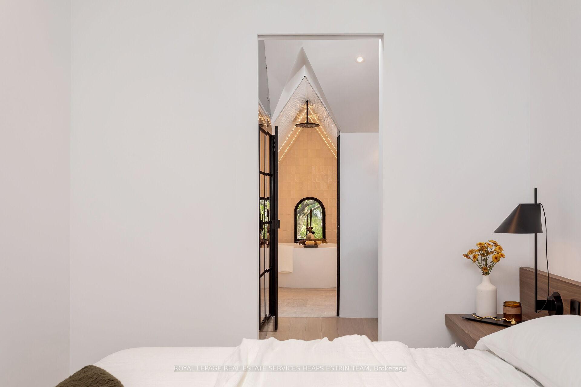 Photo 15 of 100 Sumach Street, Toronto, Regent Park — HOMEH