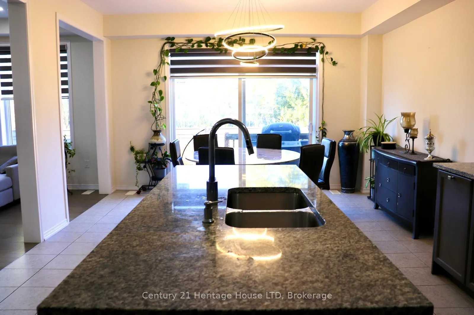 Photo 9 of 50 Esther Crescent, Thorold, Hurricane/Merrittville — HOMEH