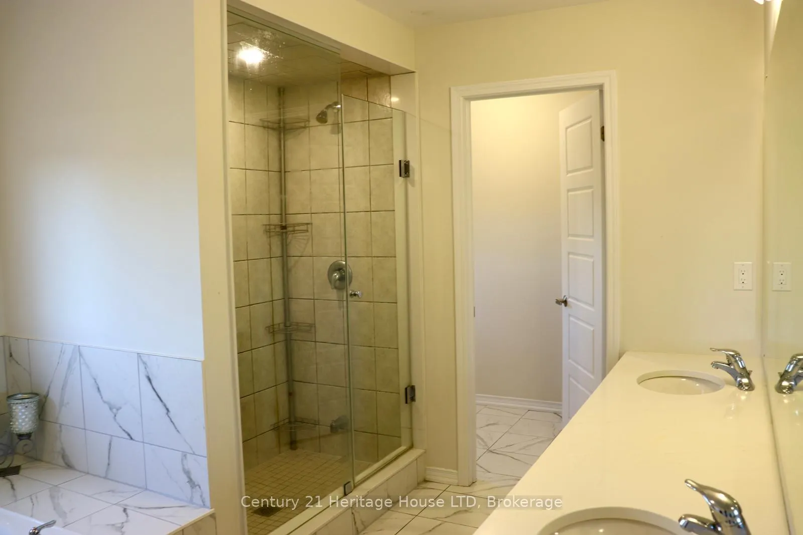 Photo 29 of 50 Esther Crescent, Thorold, Hurricane/Merrittville — HOMEH