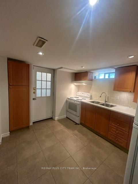 Photo 6 of Unit BSMT, 686 Sammon Avenue, Toronto, Danforth Village-East York — HOMEH