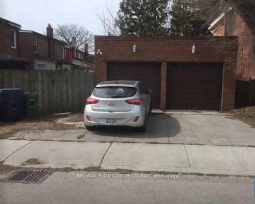 Photo 18 of Unit BSMT, 686 Sammon Avenue, Toronto, Danforth Village-East York — HOMEH