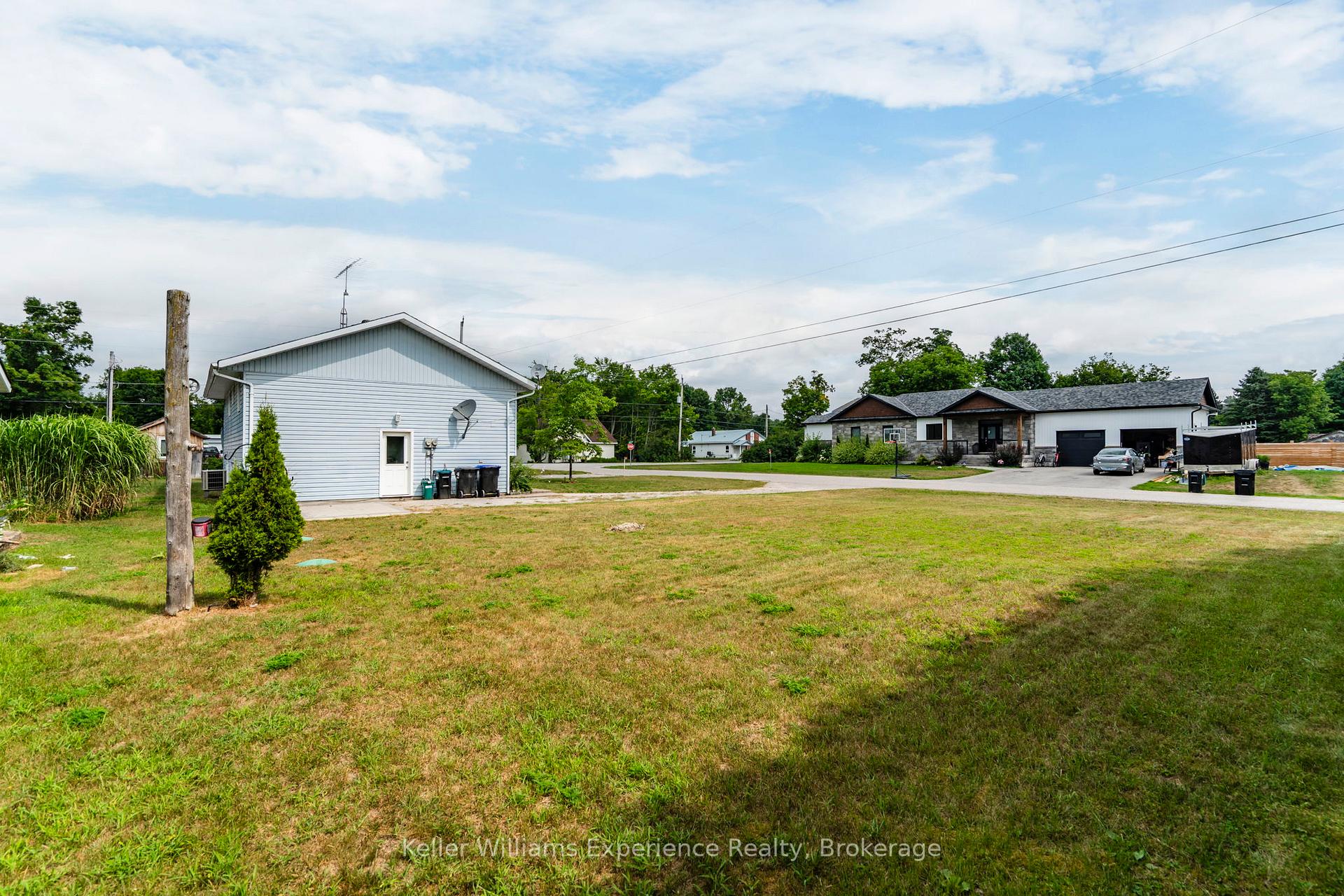 Photo 41 of 4 Cardinal Lane, Tiny, Wyevale — HOMEH