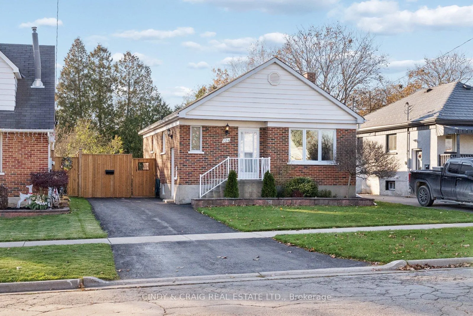 Photo 1 of 124 Highland Avenue, Oshawa, Central — HOMEH