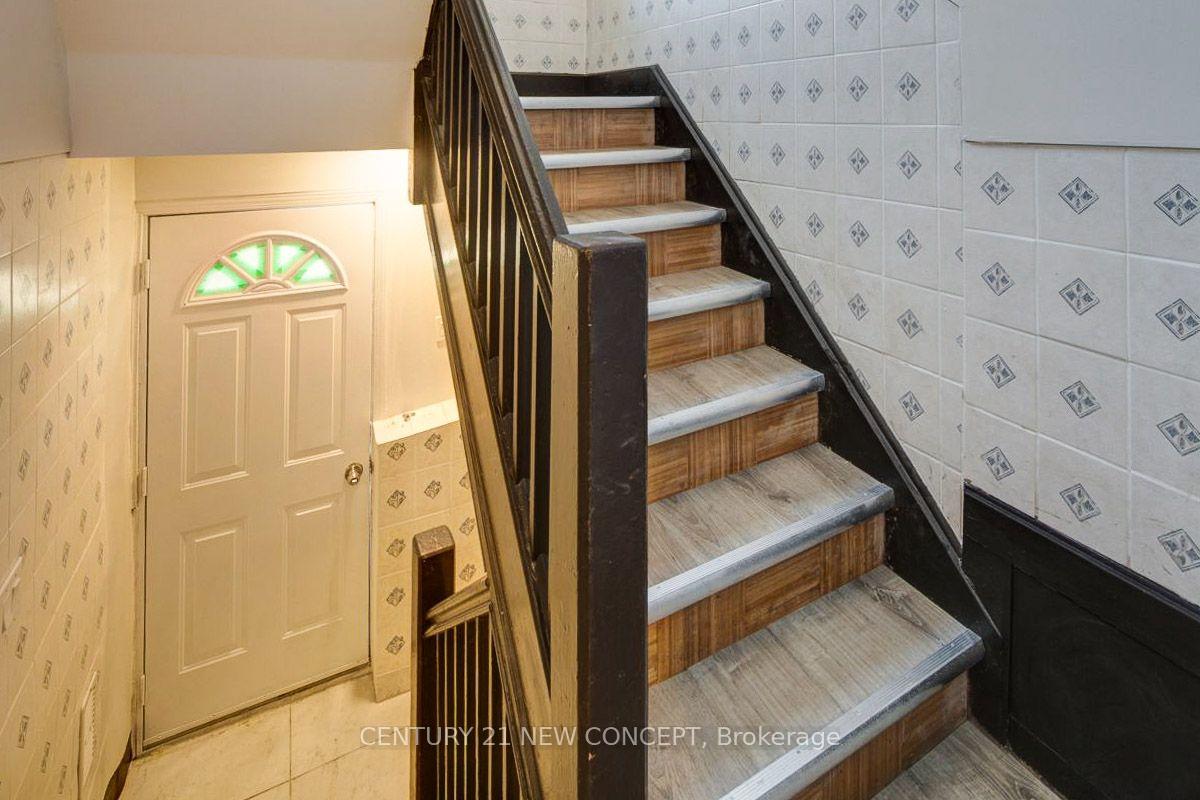 Photo 15 of 1845 Dufferin Street, Toronto, Oakwood Village — HOMEH