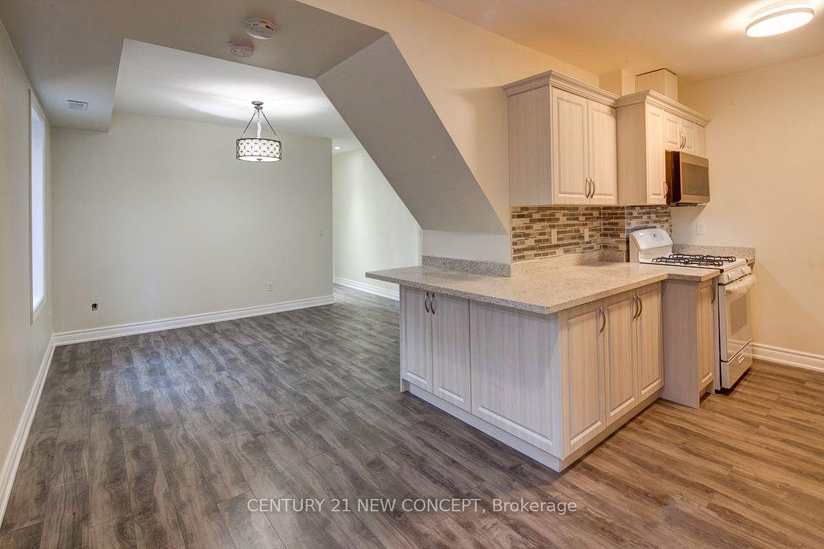 Photo 17 of 1845 Dufferin Street, Toronto, Oakwood Village — HOMEH