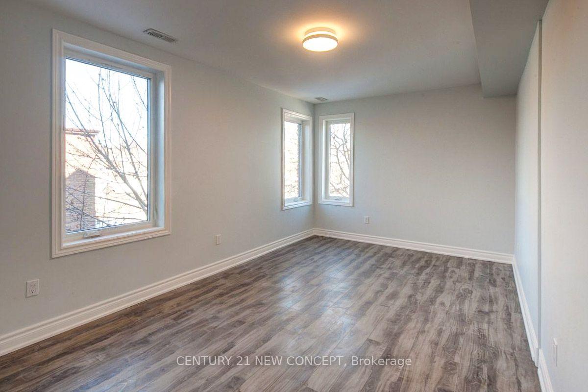 Photo 20 of 1845 Dufferin Street, Toronto, Oakwood Village — HOMEH