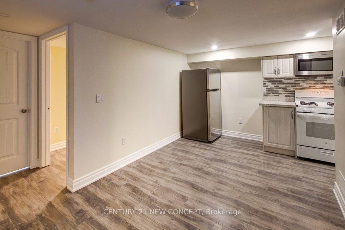 Photo 38 of 1845 Dufferin Street, Toronto, Oakwood Village — HOMEH