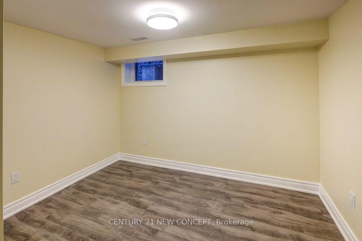 Photo 39 of 1845 Dufferin Street, Toronto, Oakwood Village — HOMEH