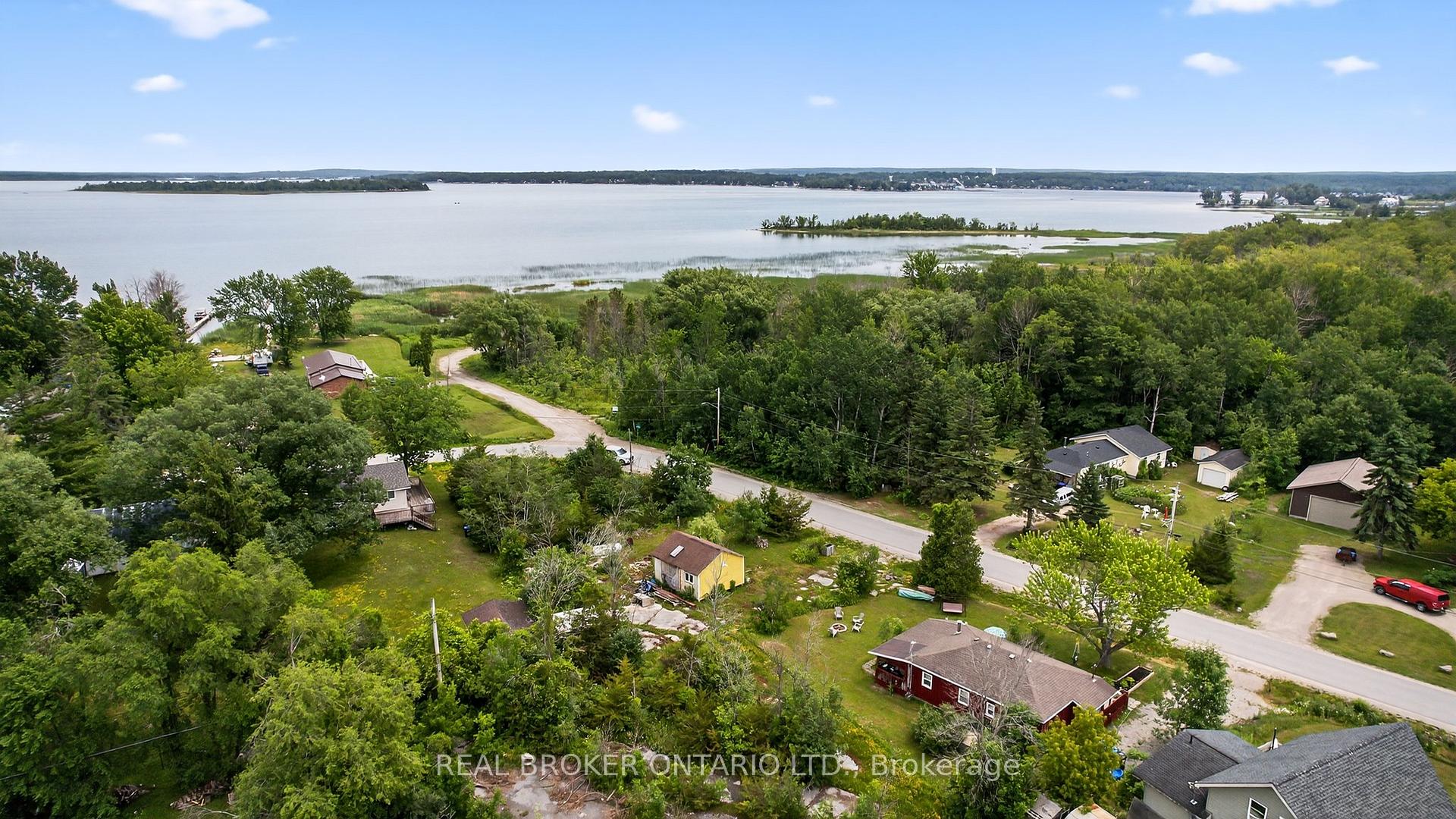 Photo 3 of 178 Woodlands Avenue, Tay, Port McNicoll — HOMEH