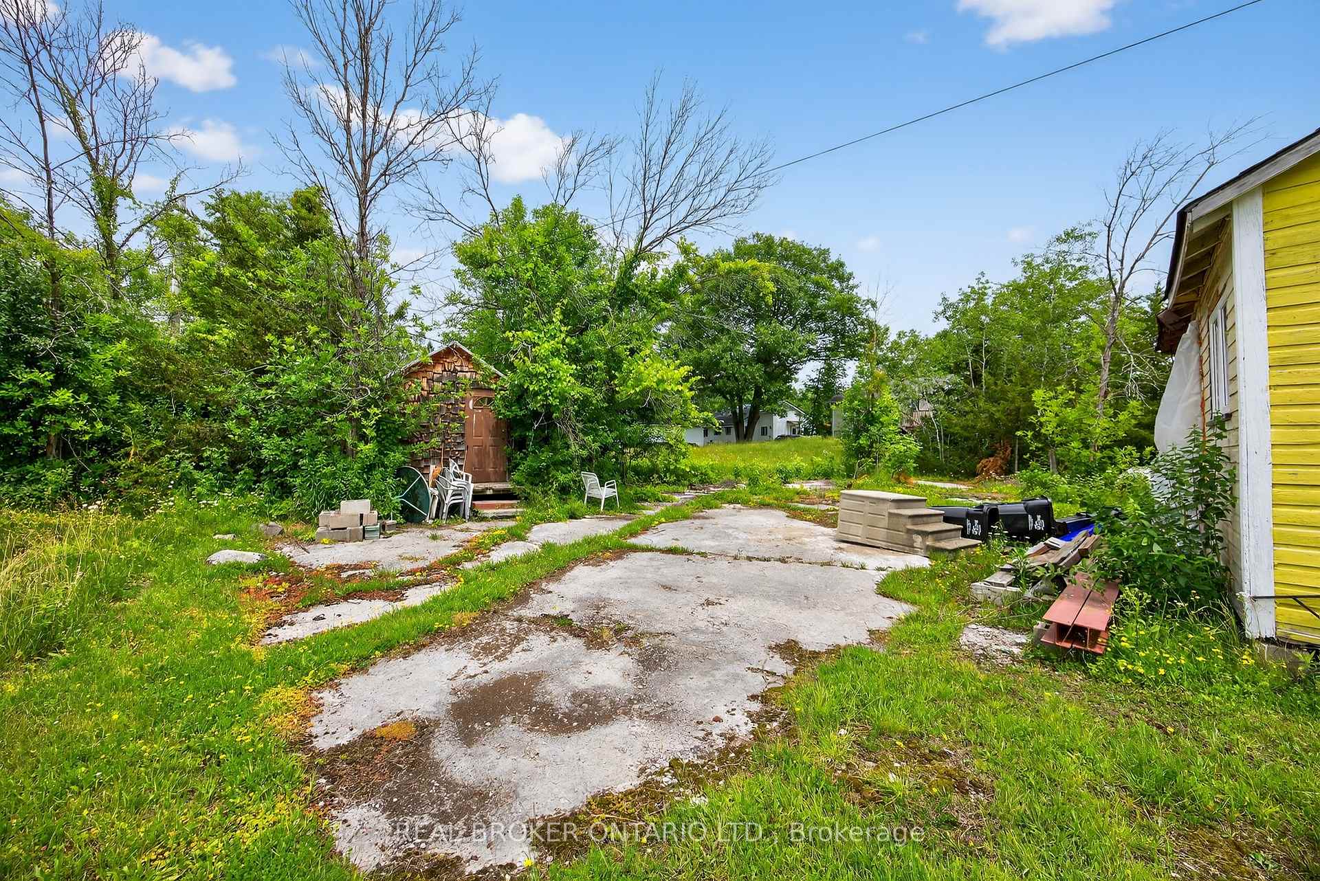 Photo 9 of 178 Woodlands Avenue, Tay, Port McNicoll — HOMEH