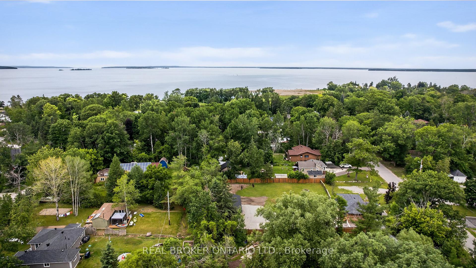 Photo 15 of 178 Woodlands Avenue, Tay, Port McNicoll — HOMEH