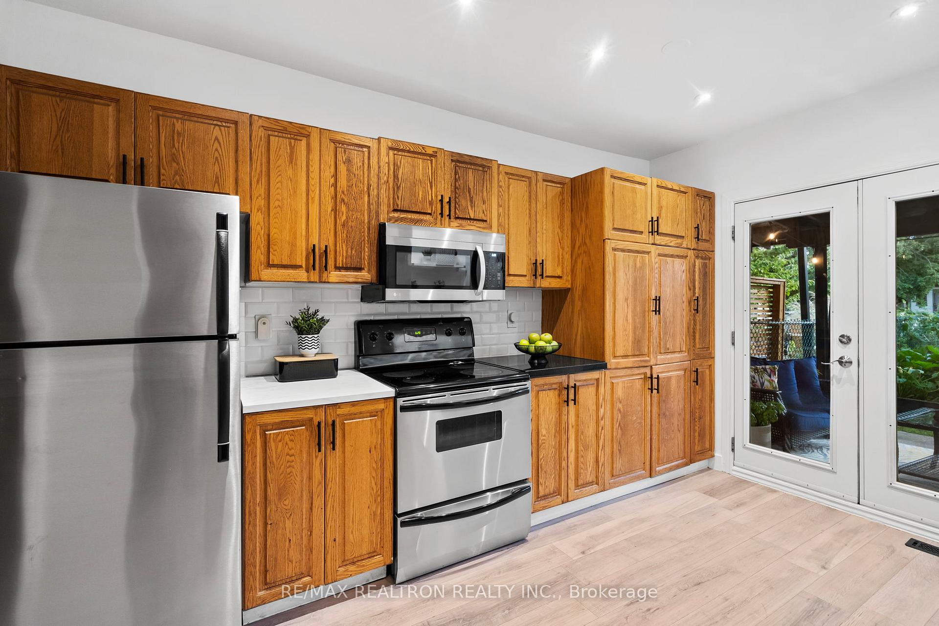 Photo 12 of 259 Gowan Avenue, Toronto, Danforth Village-East York — HOMEH